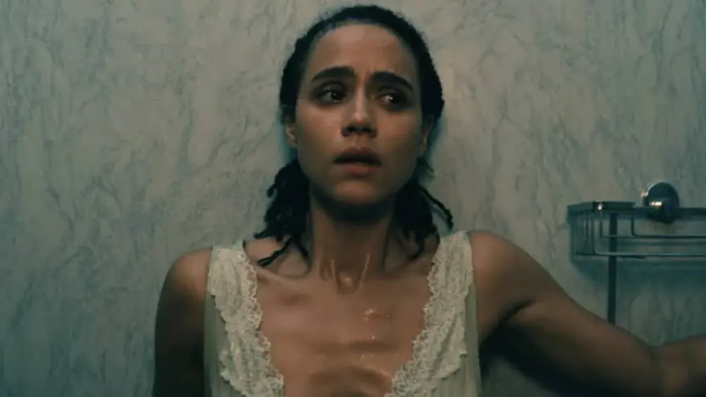 Atriz de Game of Thrones luta pela vida no trailer de terror 'Confinement