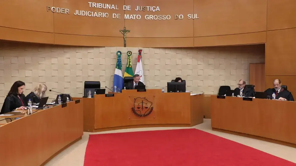 Homem é condenado a indenizar ex por divulgar fotos íntimas em perfil falso